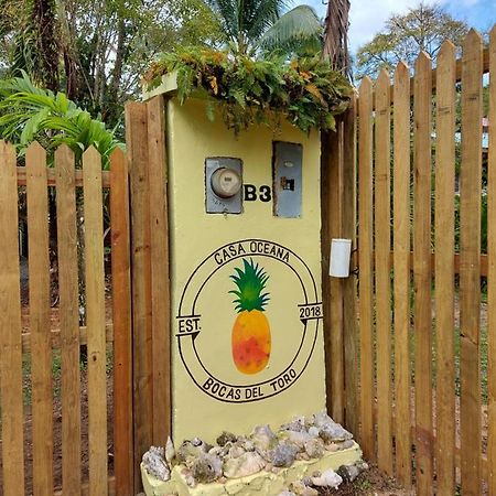 Casa Oceana Bed & Breakfast Bocas del Toro Exterior foto