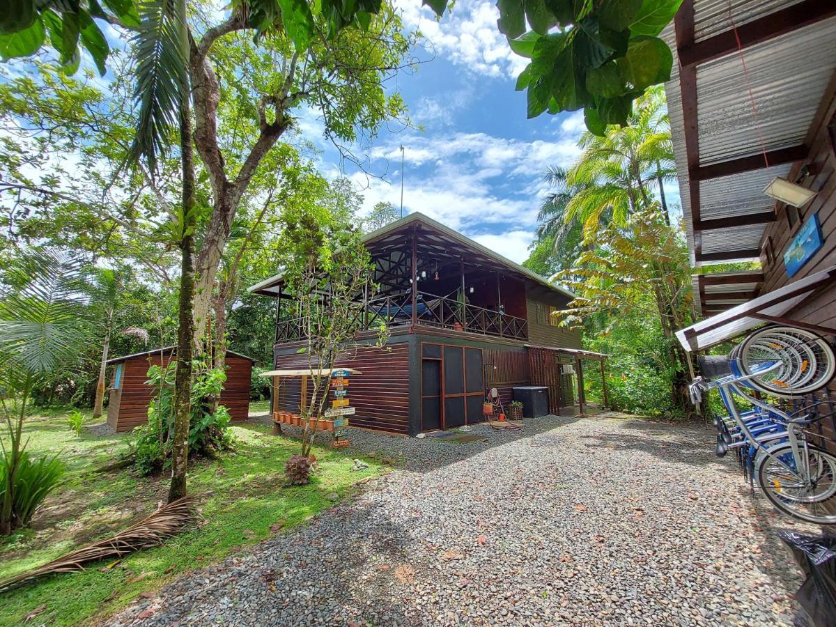 Casa Oceana Bed & Breakfast Bocas del Toro Exterior foto