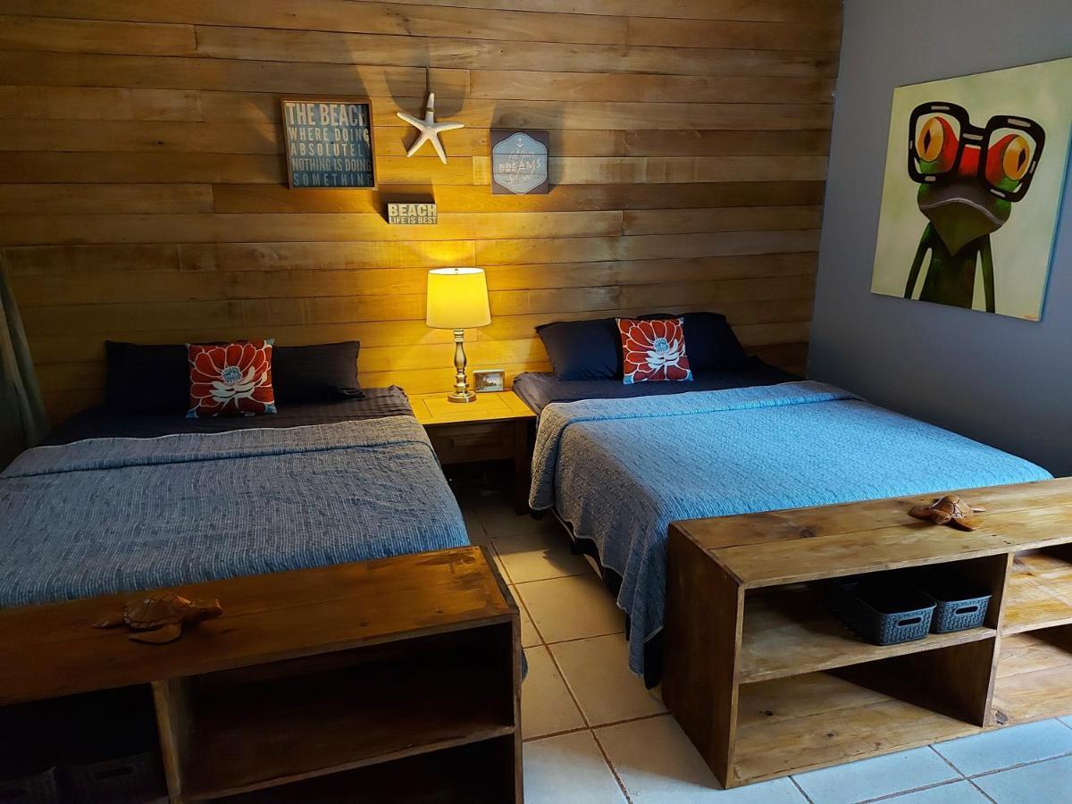 Casa Oceana Bed & Breakfast Bocas del Toro Exterior foto
